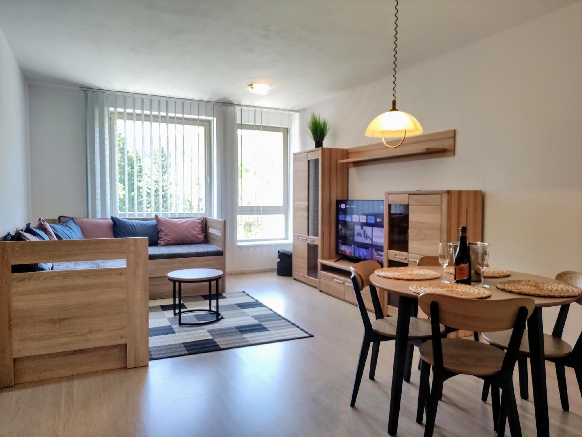 Tiche Anenske Apartmany S Hotelovym Servisem, S Kvalitni Bufetovou Snidani A S Exklusivnim Saunovym Wellness Grotta Spa - By Relax הַרָכוֹב מראה חיצוני תמונה
