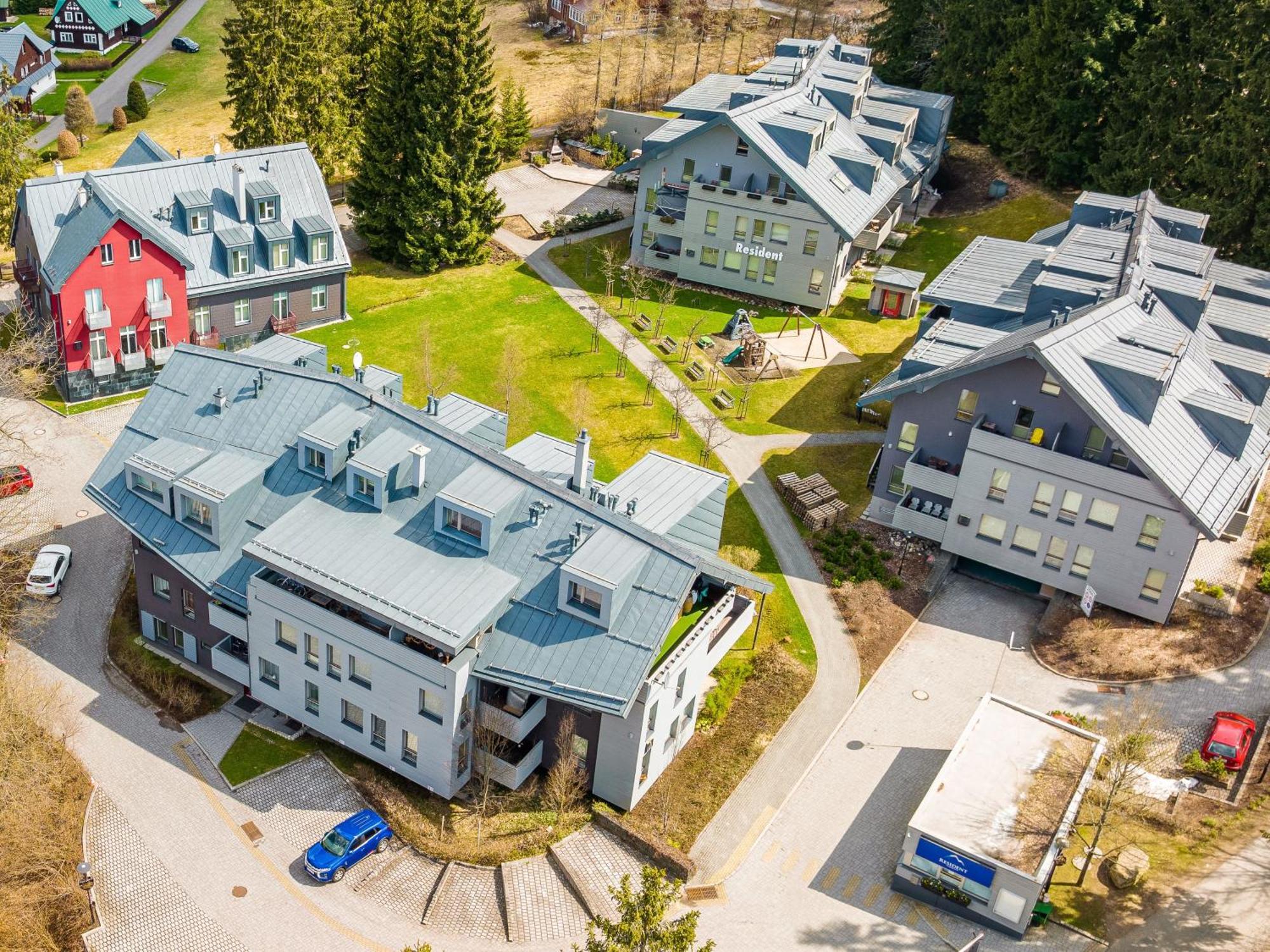 Tiche Anenske Apartmany S Hotelovym Servisem, S Kvalitni Bufetovou Snidani A S Exklusivnim Saunovym Wellness Grotta Spa - By Relax הַרָכוֹב מראה חיצוני תמונה