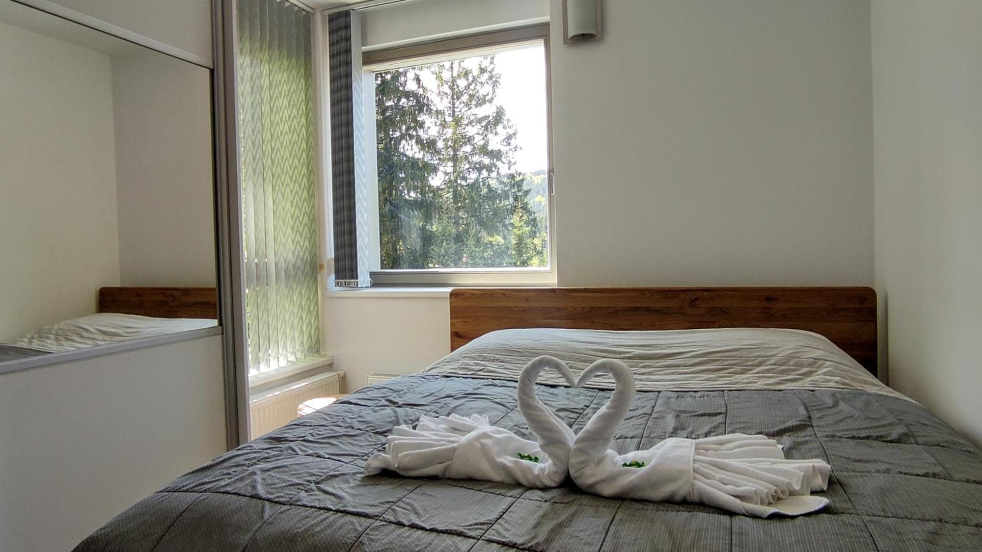 Tiche Anenske Apartmany S Hotelovym Servisem, S Kvalitni Bufetovou Snidani A S Exklusivnim Saunovym Wellness Grotta Spa - By Relax הַרָכוֹב מראה חיצוני תמונה
